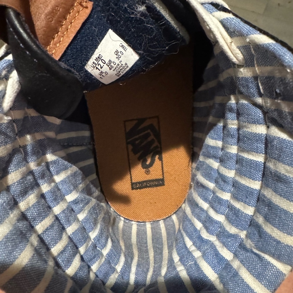 Vans Men's Black High-Top Sneakers - Picture 4 of 5